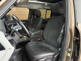 Land Rover Defender 110 2.0 D200 110 | Pano | PPF | Meridian | Trekhaak | Carplay | Geel kenteken / 38