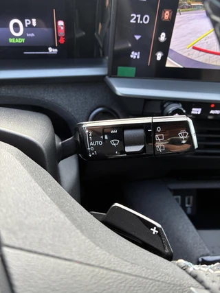 Opel Grandland Electric Business Edition 73 kWh | ECC | Navigatie | Elektrisch glazen panorama-dak | Matrix LED Verlichting | Cruise control | Camera | Winterpakket | 19" LM-Velgen / 40