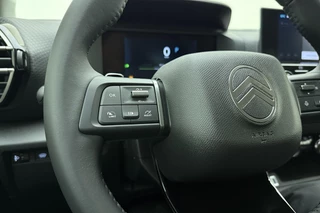 Citroen C4 1.2 Hybrid 145pk Collection Verwarmde Voorruit l Stoelverwarming l Full-LED l TomTom Navigatie l Wireless Apple Carplay & Android Auto l Camera l Parkeersensoren l Lichtmetalen Velgen l Climate Control l Adaptive Cruise Control / 19