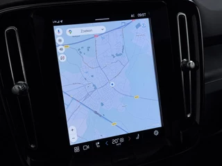 Volvo C40 Recharge Core 69 kWh SOH 93%|VOLVO DEALER ONDERHOUDEN| ACHTERUITRIJCAMERA| PANORAMADAK| STOEL + STUURVERWARMING| RIJKLAARPRIJS INCL. 12 MAANDEN BOVAG GARANTIE| / 36