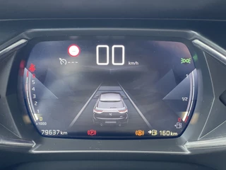 DS DS 3 Crossback 100pk Business (Navigatie - Automatische Airco - 17" incl 4S - Apple Carplay - Parkeersensoren) / 17
