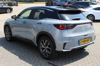 Lexus LBX 1.5 Emotion 2WD / 8