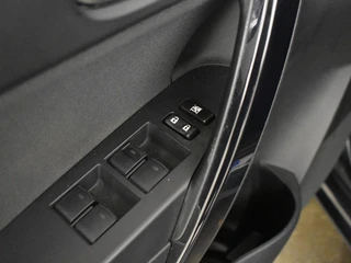 Toyota Auris Touring Sports 1.8 Hybrid Active Bluetooth | Camera | Cruise | / 12