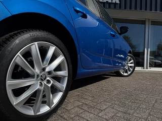 Škoda Scala 1.0 TSI Business Edition - Automaat NL Auto Stoelverw. Apple Carplay Android Auto LED / 5