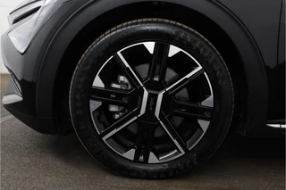 Kia EV6 Light Edition 63 kWh - SOH 99,7%  - Navigatie - Adaptive Cruise Control - Stoel/Stuur verwarming - Apple Carplay/Android Auto - Fabrieksgarantie tot 02-2032 / 16