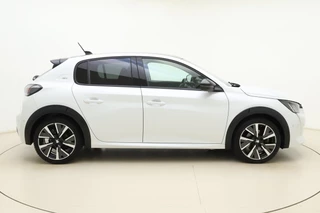 Peugeot 208 1.2T 100pk GT | Afneembare Trekhaak | Achteruitrijcamera | Panoramadak | Cruise control | Airco | Stoelverwarming | Climate control | Interieurverlichting | Stuurbediening | Sportstuurwiel | / 10