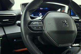 Peugeot 208 1.2T 100pk GT 3D-Cockpit l Keyless l | Achteruitrijcamera | LED l Voorstoelen Verwarmd l Apple Carplay & Android Auto 10'' l Navigatie l Lichtmetalen Velgen l Parkeersensoren / 19