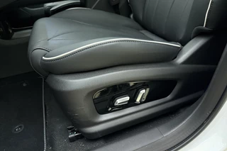 Omoda 5 1.5 T-GDi SHS-H Premium DEMO | Panoramisch Schuif/kanteldak | Keyless | Lederen bekleding | Stoelverwarming | Snel rijden | 7 Jaar fabrieksgarantie / 20