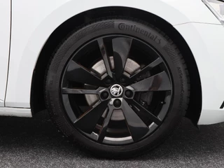 Škoda Superb Combi 1.5 TSi ACT 150 Pk Automaat Sportline Business | Trekhaak | Stoelverwarming | Panorama dak | Camera | Canton Audio | Alcantara | CarPlay | 18 Inch / 13