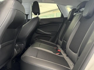 Opel Grandland X 1.6 Turbo Hybrid4 Ultimate | Camera | ACC | Navi | Elektrische achterklep | Clima | Stoelverwarming | Lm velgen | ( Vestiging - Vianen, 0347-371248 ) / 35