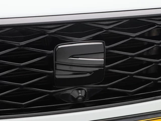SEAT Tarraco 1.5 TSi 150 Pk Automaat FR Business Intense 7-Pers | 360 Camera | Panorama Dak | Full LED | Trekhaak | Carplay | navigatiesysteem | Climate Control | 20 Inch | 70.775 Km!! / 12