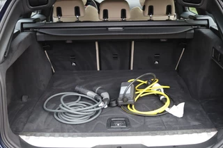 BMW 3 Serie Touring 330e M-Sport Shadow Line  Pano/Laser LED/Leder/360/Keyless/Headup/ACC/Dodehoek / 38