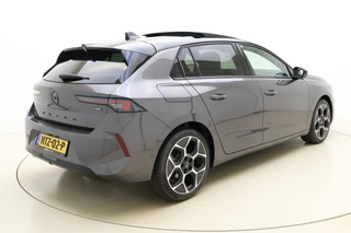 Opel Astra 1.2 Turbo 145pk Hybrid GS 145 PK Automaat | Navigatie | Panoramisch schuif/kanteldak | Stoel & Stuurverwarming | Climate control | Rondomzicht camera | Extra getint glas | 18" Lichtmetalen velgen / 2