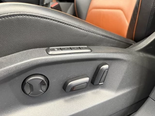 Volkswagen Tiguan 2.0 TSI 4Motion Highline  360 Camera Virtual Cockpit Memory Pano Leder / 11