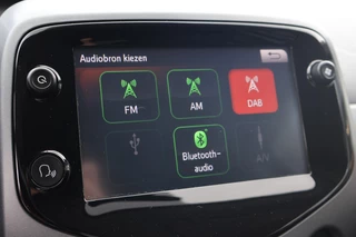Toyota Aygo JOY CABRIO CLIMA APPLE/ANDROID CAMERA LM-VELGEN EL-RAMEN DAB / 10