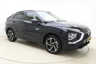 Mitsubishi Eclipse Cross 2.4 PHEV Prestige Automaat | SOH: 98% | Lederen bekleding | Panoramisch schuifdak | Stoel & Stuurverwarming | Camera | Climate control | Extra getint glas / 10