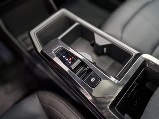 KGM Musso EV Titanium 80.6 kWh 4WD / 33