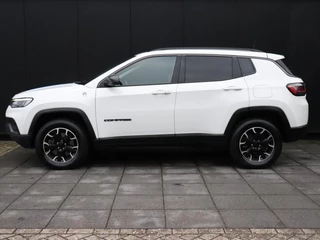 Jeep Compass 4xe 240 Plug-in Hybrid Electric Trailhawk 4WD  | CAMERA |LEDER | NAVi | LMV | PDC | ELECTR VERSTELB STOELEN MET MEMORY / 2