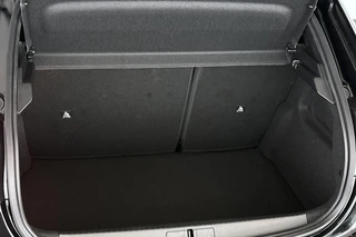 Peugeot 208 1.2 Hybrid 110 e-DCS6 Allure 2+6 jaar garantie / 10
