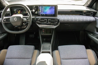 Renault 5 comfort range techno 52 kWh | Rijklaar | Fabrieksgarantie t/m 05-2031  | Apple Carplay/Android Auto | Camera | Stoelverwarming / 4
