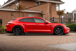 Porsche Taycan Cross Turismo 4 GTS Pakket | Garantie 01-2028 | 1e Eigenaar | 21'' Vossen | BOSE | Sportchrono | / 42