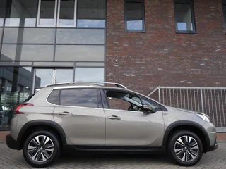 Peugeot 2008 1.2 110PK PureTech Allure | Apple Carplay | Navigatie | Cruise Control | Parkeersensoren | Camera / 4