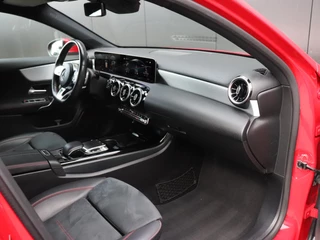 Mercedes-Benz A-klasse 200 Business Solution AMG | STOELVERW. | CAMERA | APPLE CARPLAY | NAVI | CRUISE | / 21
