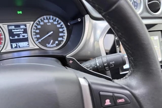 Suzuki Vitara 1.6 High Executive 120pk | Automaat | Navigatie | Panoramadak | Climate Control | Cruise Control Adaptief | Camera | Stoelverwarming / 23