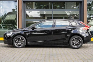 Volvo V40 2.0 T2 Inscription Parkeersensor achter|Bleutooth|Airco / 8