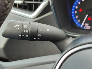 Toyota Corolla Touring Sports 1.8 Hybrid DYNAMIC STOELVERW KEYLESS 17'' LM-VELGEN CLIMA AD-CRUISE APPLE/ANDROID PRIVACY GLASS NL-AUTO CAMERA / 18