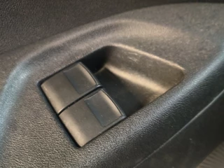 Citroën C1 1.0 VTi Airscape Feel uit 2020 Rijklaar + 12 maanden Bovag-garantie “Sinds 1970 | 5.000+ reviews | Score 9,5 | Service zoals ’t hoort” Henk Jongen Auto's in Helmond,  al 50 jaar service zoals 't hoort! / 15