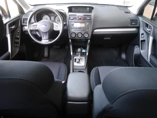 Subaru Forester 2.0 Luxury / 8