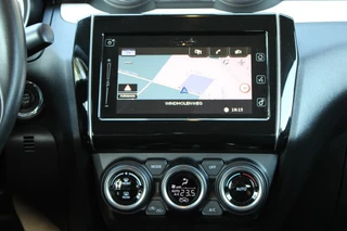 Suzuki Swift 1.2 STIJL SMART HYBR **NL-Auto** Camera / Apple Carplay / Android / 27