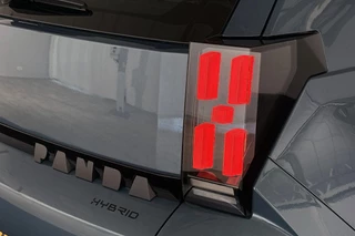 Fiat Grande Panda 1.2 Hybrid ICON  / Carplay / Airco / 2+6 Jaar Garantie / 20