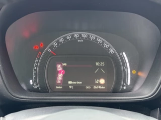 Toyota Aygo X PLAY NL-AUTO APPLE/ANDROID DAB+ AD-CRUISE AIRCO CAMERA / 7