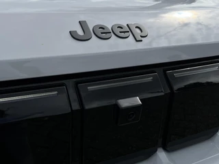 Jeep Compass Summit 74 kWh | Schuif-kanteldak | Massage-stoelen | Handsfree achterklep / 36