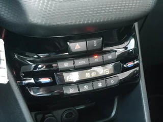 Peugeot 208 1.2 PureTech Allure 110 PK | Automaat | Climate Control | Navigatie | Cruise Control | Licht Metalen Velgen | Apple carplay/Android auto | AUX | USB | Dealer onderhouden / 29