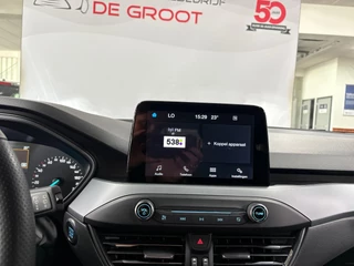Ford Focus Wagon 1.0 EcoBoost Hybrid ST Line Style/ NL auto/ Achteruitrijcamera/ Sensoren / 21