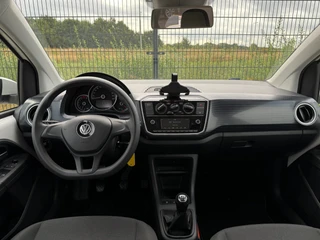 Volkswagen Up! 1.0 BMT move up!| Bluetooth | AIRCO | BTW / 4