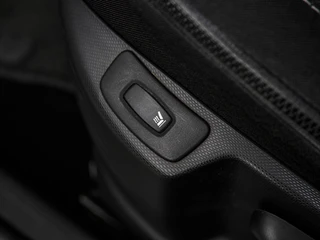 Renault Captur 1.2 TCe Dynamique | Automaat | Navi | Camera | Keyless | Climate control | Trekhaak / 11