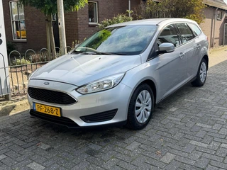 Ford Focus Wagon 1.0 Trend / 2