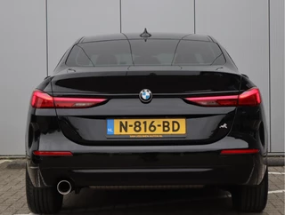 BMW 2 Serie Gran Coupé 218i Luxury Line  | Leder | Stoelverwarming | Org. NL / 7