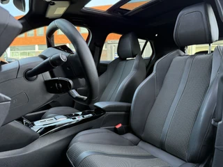 Peugeot e-2008 BWJ 2023 EV GT 136 PK 50 kWh  PANO DAK | KEYLESS | STOELVERW. | HALF LEDER | CAMERA | NAVI | CLIMA | CRUISE | LMV | PDC / 6
