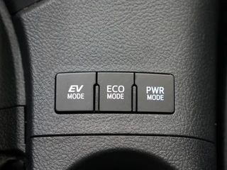 Toyota Auris 1.8 Hybrid Aspiration / 26