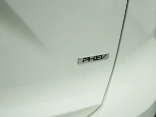 Kia Niro 1.6 GDi PHEV DynamicLine Camera | Private lease 599 per maand / 42
