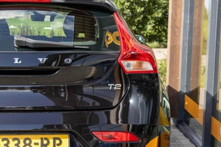 Volvo V40 2.0 T2 Inscription Parkeersensor achter|Bleutooth|Airco / 14