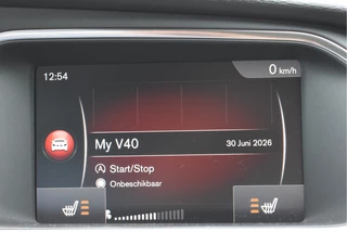 Volvo V40 1.5 T2 Polar  | NL-Auto | Historie | Standkachel | Stoelverwarming | Nav | Sfeerverl. | Full LED | Zeer netjes / 49