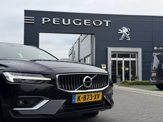 Volvo V60 Inscription 2.0 T4 190PK Automaat Navigatie, Leder, Elektrische Voorstoelen, Keyless, Elektrische Kofferklep, Stoelverwarming, Parkeersensoren, Trekhaak 13P automatisch wegklapbaar / 4