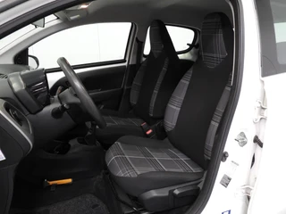 Peugeot 108 1.0 e-VTi Active Premium / 17
