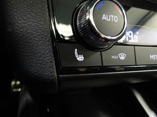 Skoda Kamiq 1.0 TSI G110pk DSG-7 Monte Carlo / 33
